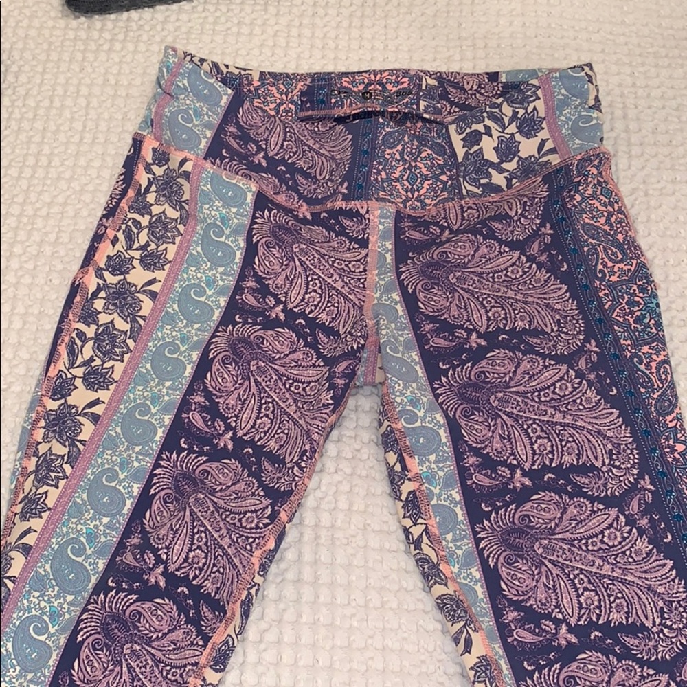 O’NEILL floral athletic leggings